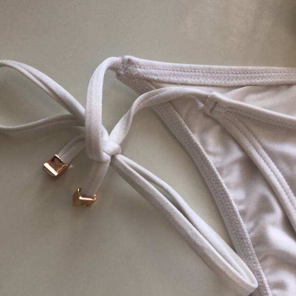 ☀️VS White Swim Bottom “The Skimpy String” - M - Picture 2 of 4